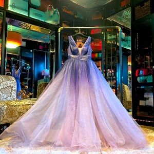 MAC DUGGAL - $398 - Ombré Gradient V-Neck Ballgown Dress, Size 6